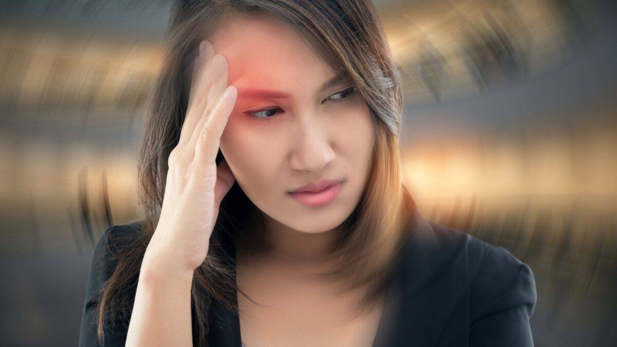 Vestibular Neuritis Symptoms, Causes & Physical Therapy Management